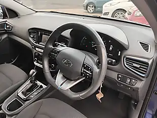 Used 2019 Hyundai Ioniq Se Blue - Interior and Exterior details 11