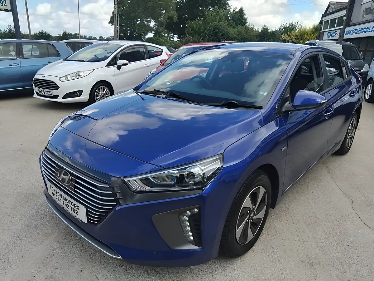 Used 2019 Hyundai Ioniq Se Blue - Interior and Exterior details 3