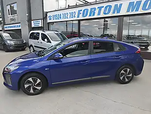 Used 2019 Hyundai Ioniq Se Blue - Interior and Exterior details 9