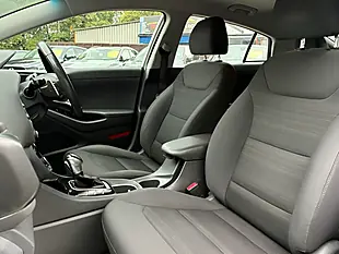 Used 2019 Hyundai Ioniq Se White - Interior and Exterior details 17