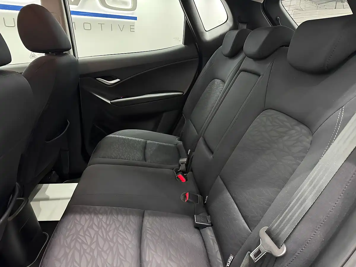 Used 2019 Hyundai IX20 Se Nav Silver - Interior and Exterior details 16