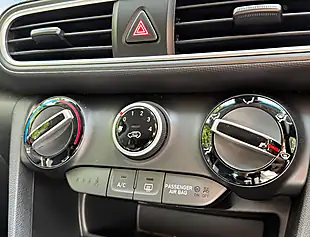 Used 2019 Hyundai Kona Play Chalk White - Interior and Exterior details 16