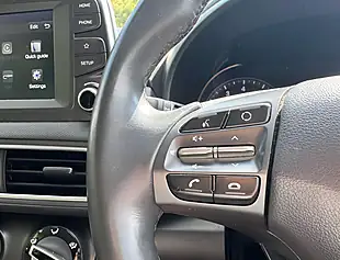Used 2019 Hyundai Kona Play Chalk White - Interior and Exterior details 17