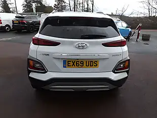 Used 2019 Hyundai Kona Premium White - Interior and Exterior details 8