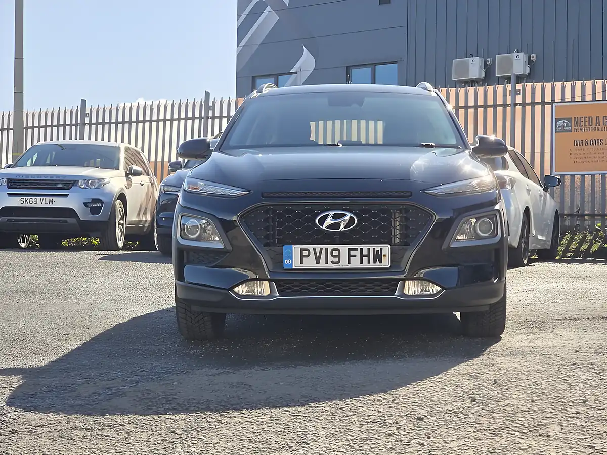 Used 2019 Hyundai Kona Se Black - Interior and Exterior details 14