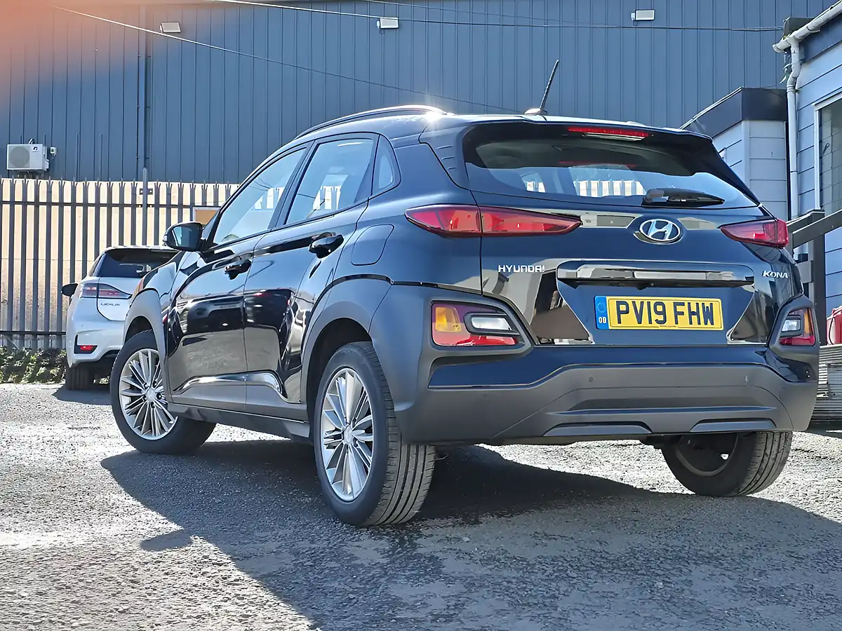Used 2019 Hyundai Kona Se Black - Interior and Exterior details 3