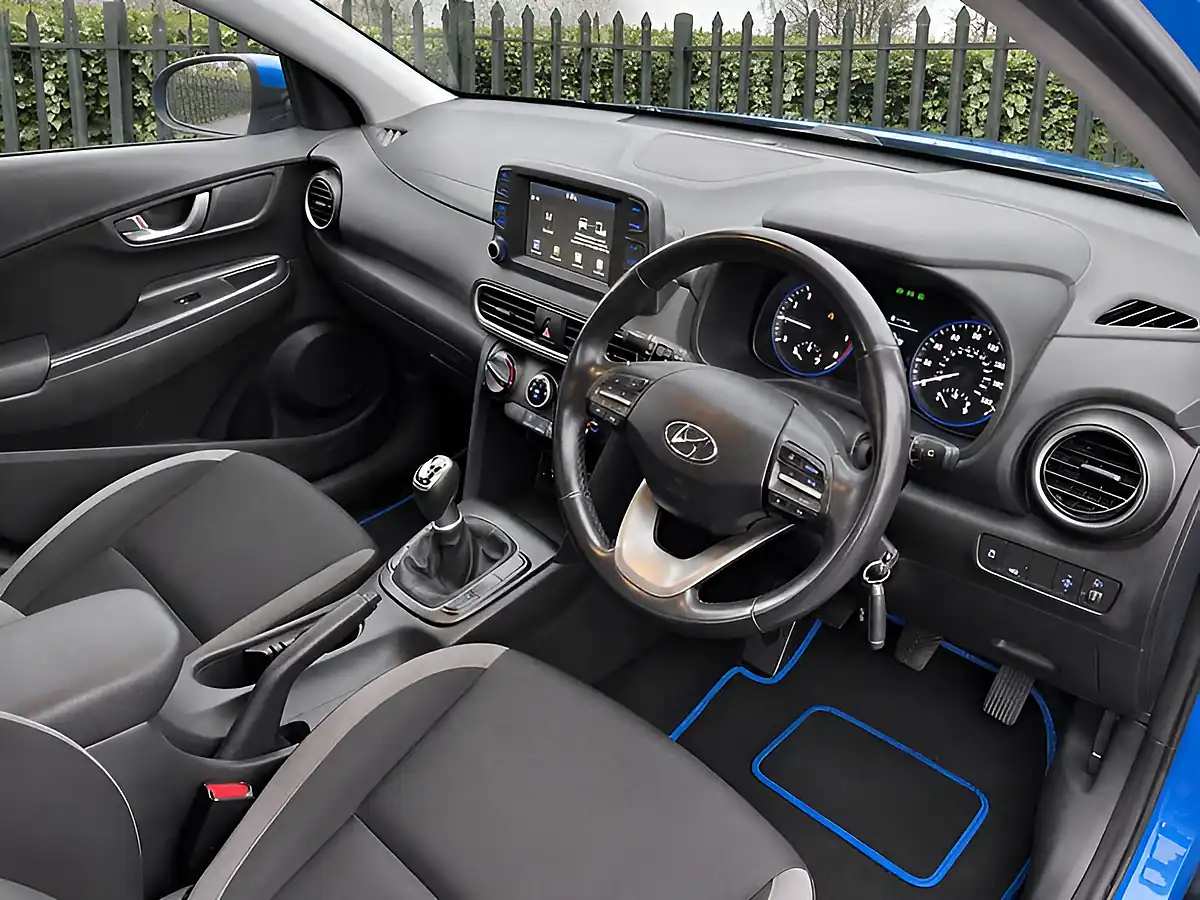 Used 2019 Hyundai Kona Se Blue - Interior and Exterior details 15