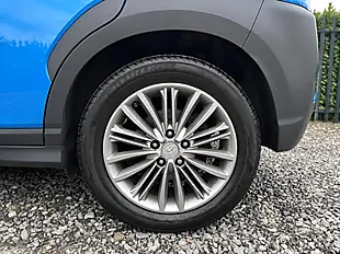 Used 2019 Hyundai Kona Se Blue - Interior and Exterior details 6