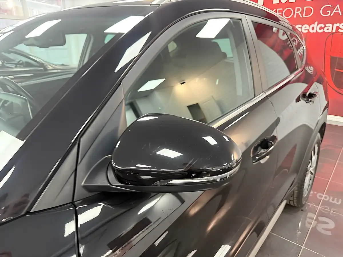 Used 2019 Hyundai Tucson Premium Black - Interior and Exterior details 12