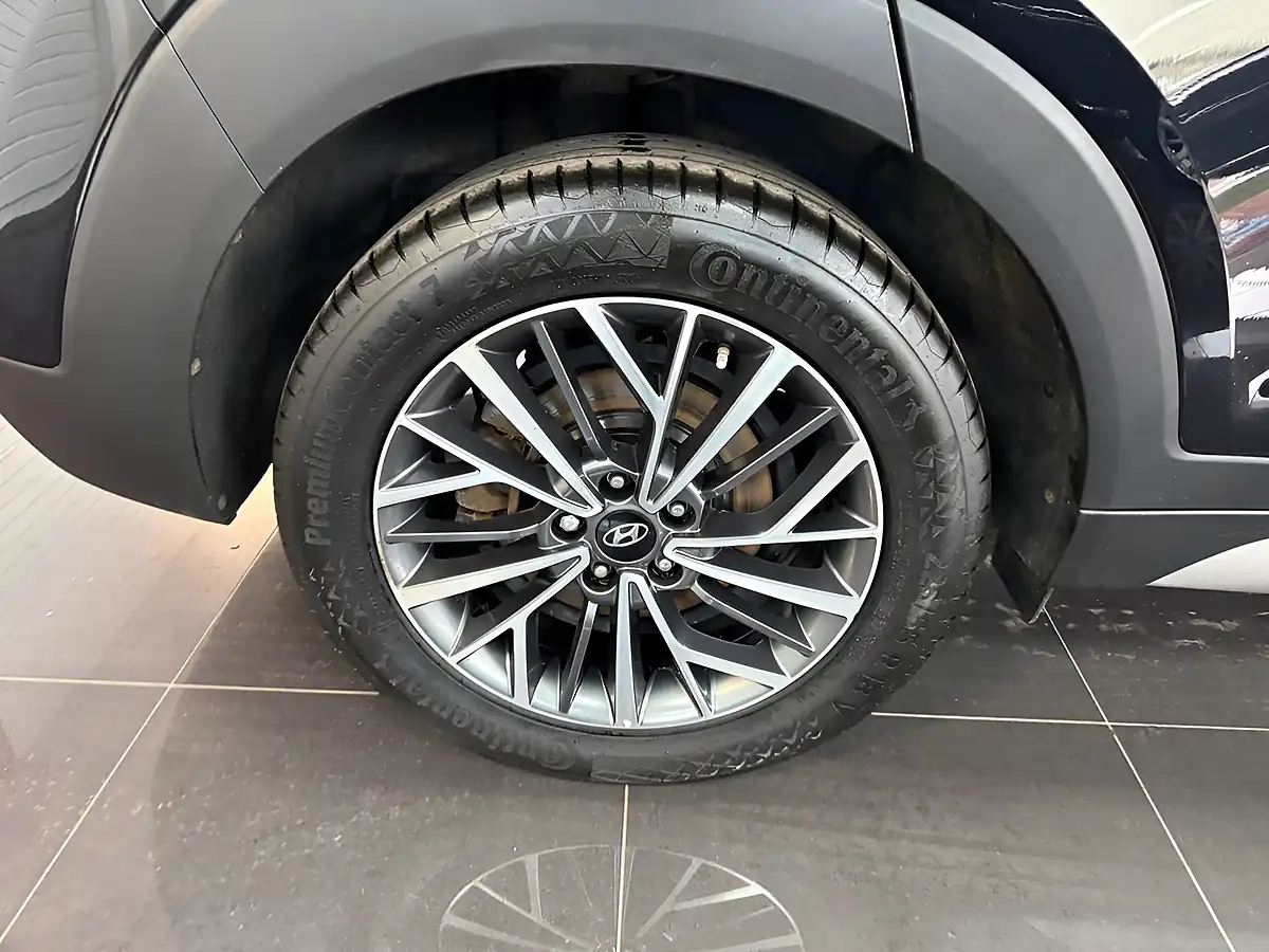 Used 2019 Hyundai Tucson Premium Black - Interior and Exterior details 3