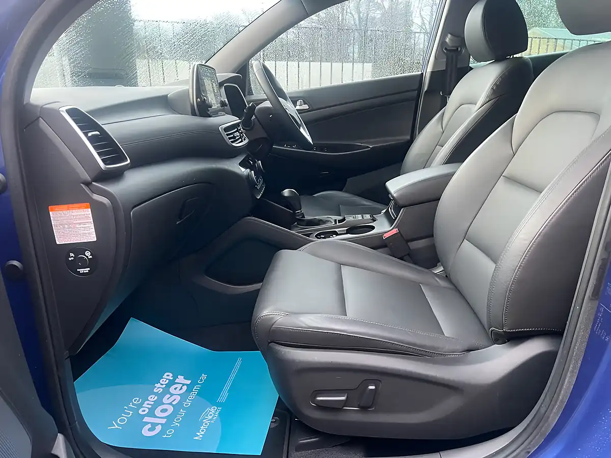 Used 2019 Hyundai Tucson Premium Blue - Interior and Exterior details 16