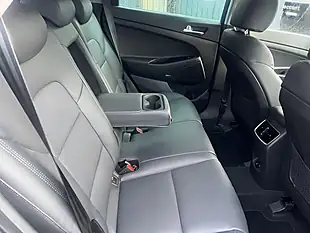 Used 2019 Hyundai Tucson Premium Blue - Interior and Exterior details 18