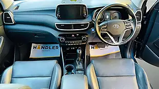 Used 2019 Hyundai Tucson Premium Grey - Interior and Exterior details 12