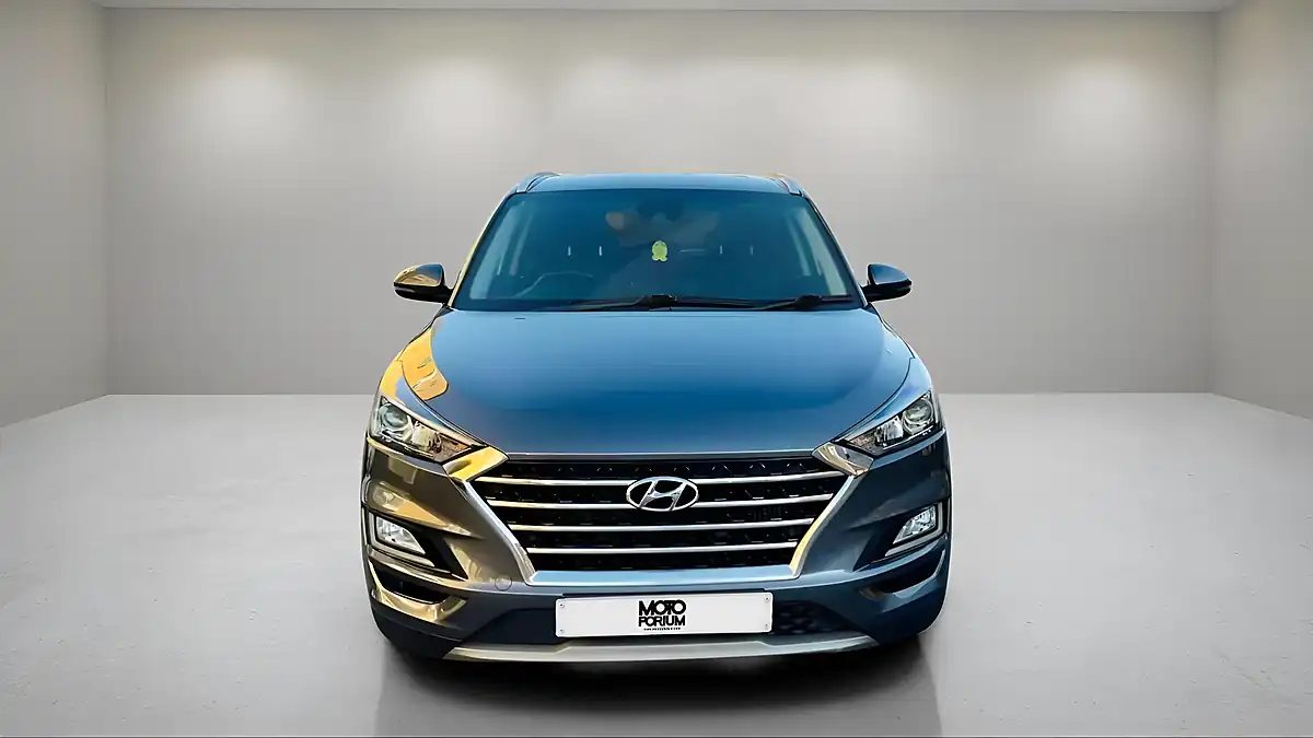 Used 2019 Hyundai Tucson Premium Grey - Interior and Exterior details 3
