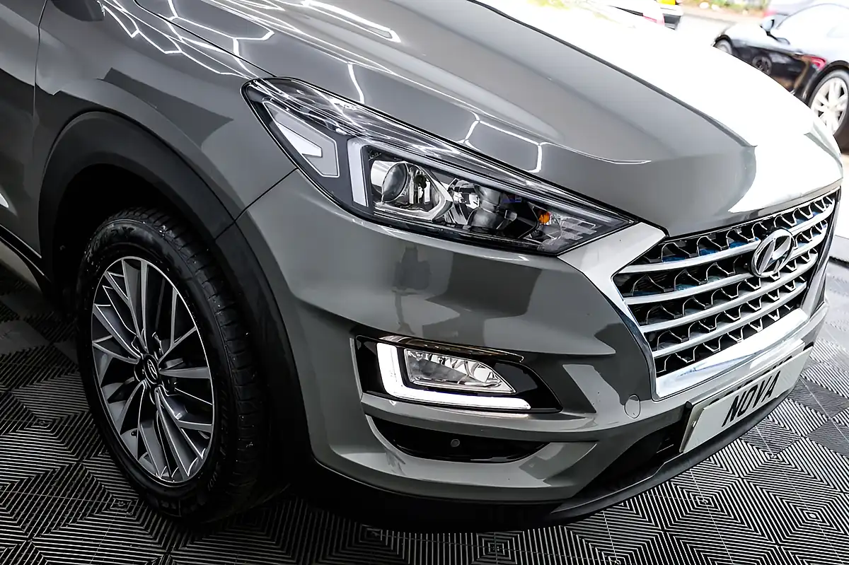 Used 2019 Hyundai Tucson Premium Grey - Interior and Exterior details 17