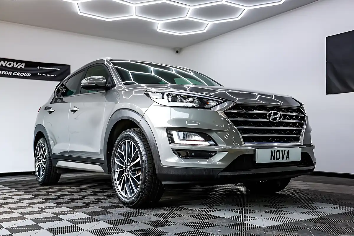 Used 2019 Hyundai Tucson Premium Grey - Interior and Exterior details 3