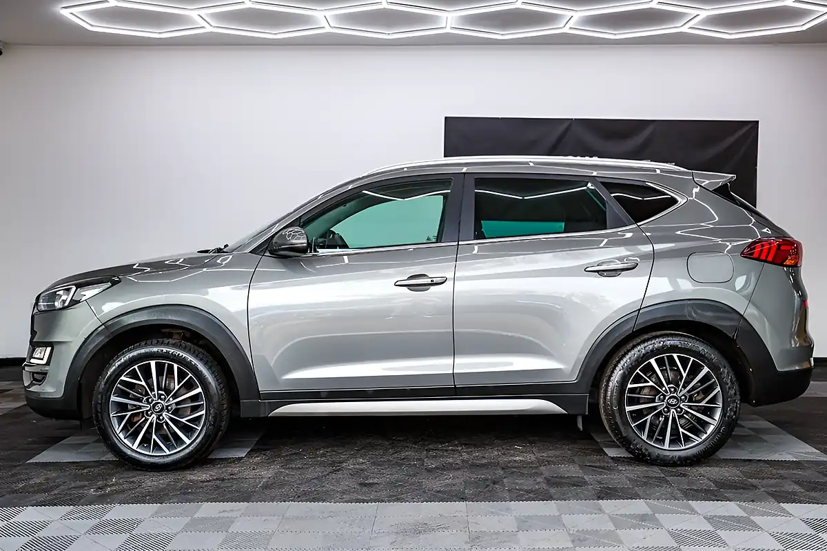 Used 2019 Hyundai Tucson Premium Grey - Interior and Exterior details 6