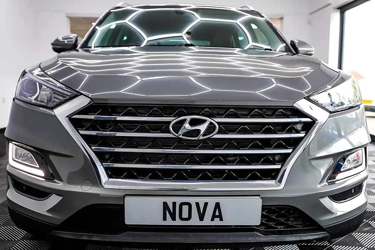 Used 2019 Hyundai Tucson Premium Grey - Interior and Exterior details 8