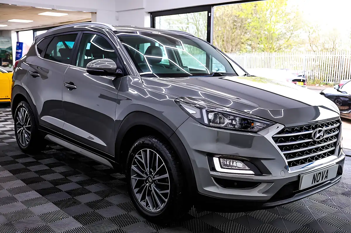 Used 2019 Hyundai Tucson Premium Grey - Interior and Exterior details 9