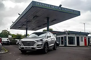 Used 2019 Hyundai Tucson Premium Platinum Silver - Interior and Exterior details 16