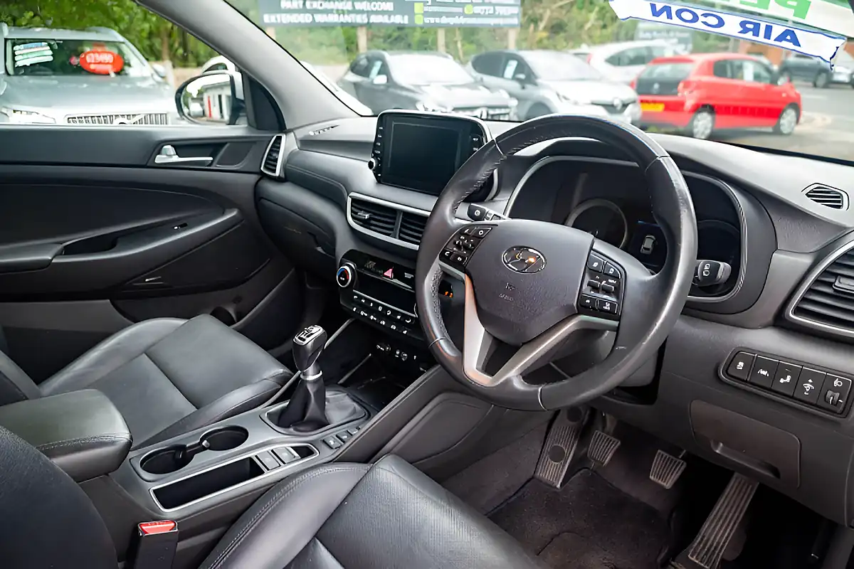 Used 2019 Hyundai Tucson Premium Platinum Silver - Interior and Exterior details 2