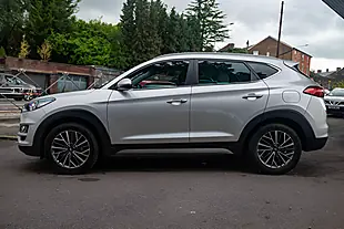 Used 2019 Hyundai Tucson Premium Platinum Silver - Interior and Exterior details 5