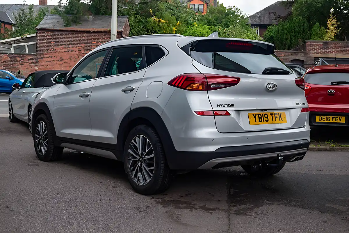 Used 2019 Hyundai Tucson Premium Platinum Silver - Interior and Exterior details 6