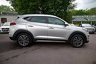 Used 2019 Hyundai Tucson Premium Platinum Silver - Interior and Exterior details 9