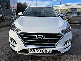 Used 2019 Hyundai Tucson Premium Polar White - Interior and Exterior details 11