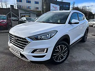 Used 2019 Hyundai Tucson Premium Polar White - Interior and Exterior details 12