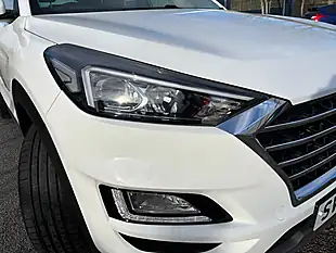 Used 2019 Hyundai Tucson Premium Polar White - Interior and Exterior details 15
