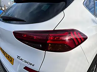 Used 2019 Hyundai Tucson Premium Polar White - Interior and Exterior details 16