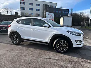 Used 2019 Hyundai Tucson Premium Polar White - Interior and Exterior details 5