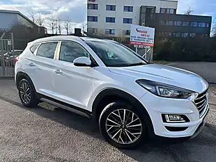 Used 2019 Hyundai Tucson Premium Polar White - Interior and Exterior details 8