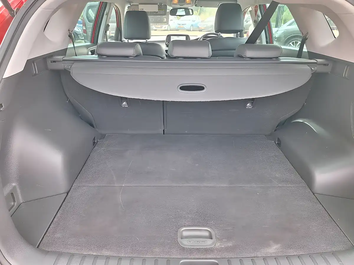 Used 2019 Hyundai Tucson Premium Red - Interior and Exterior details 10