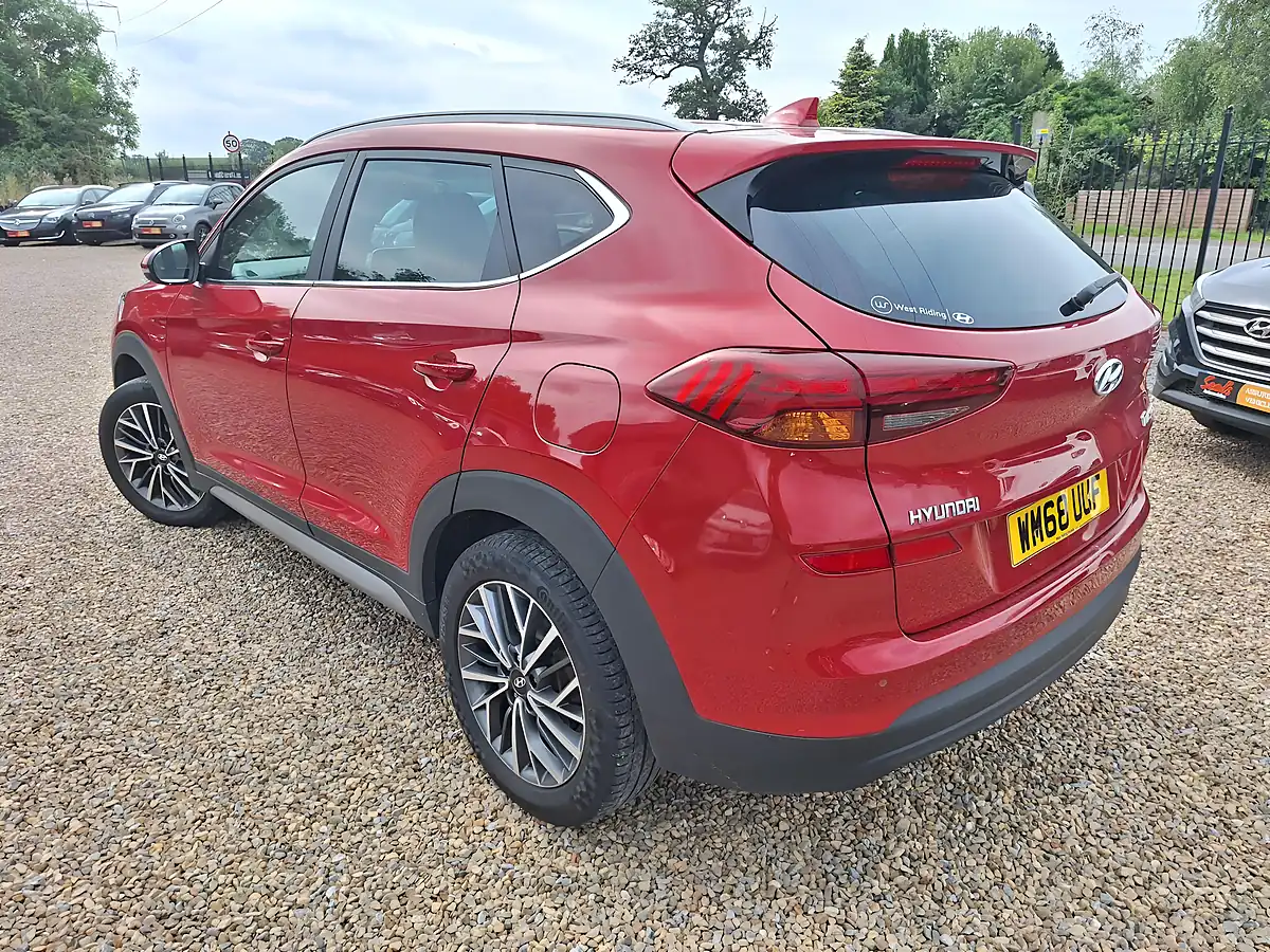 Used 2019 Hyundai Tucson Premium Red - Interior and Exterior details 15