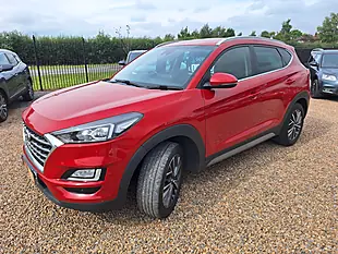 Used 2019 Hyundai Tucson Premium Red - Interior and Exterior details 3