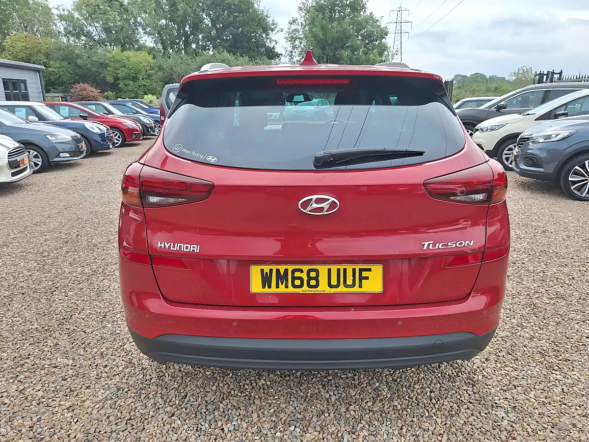 Used 2019 Hyundai Tucson Premium Red - Interior and Exterior details 6