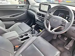 Used 2019 Hyundai Tucson Premium Red - Interior and Exterior details 8