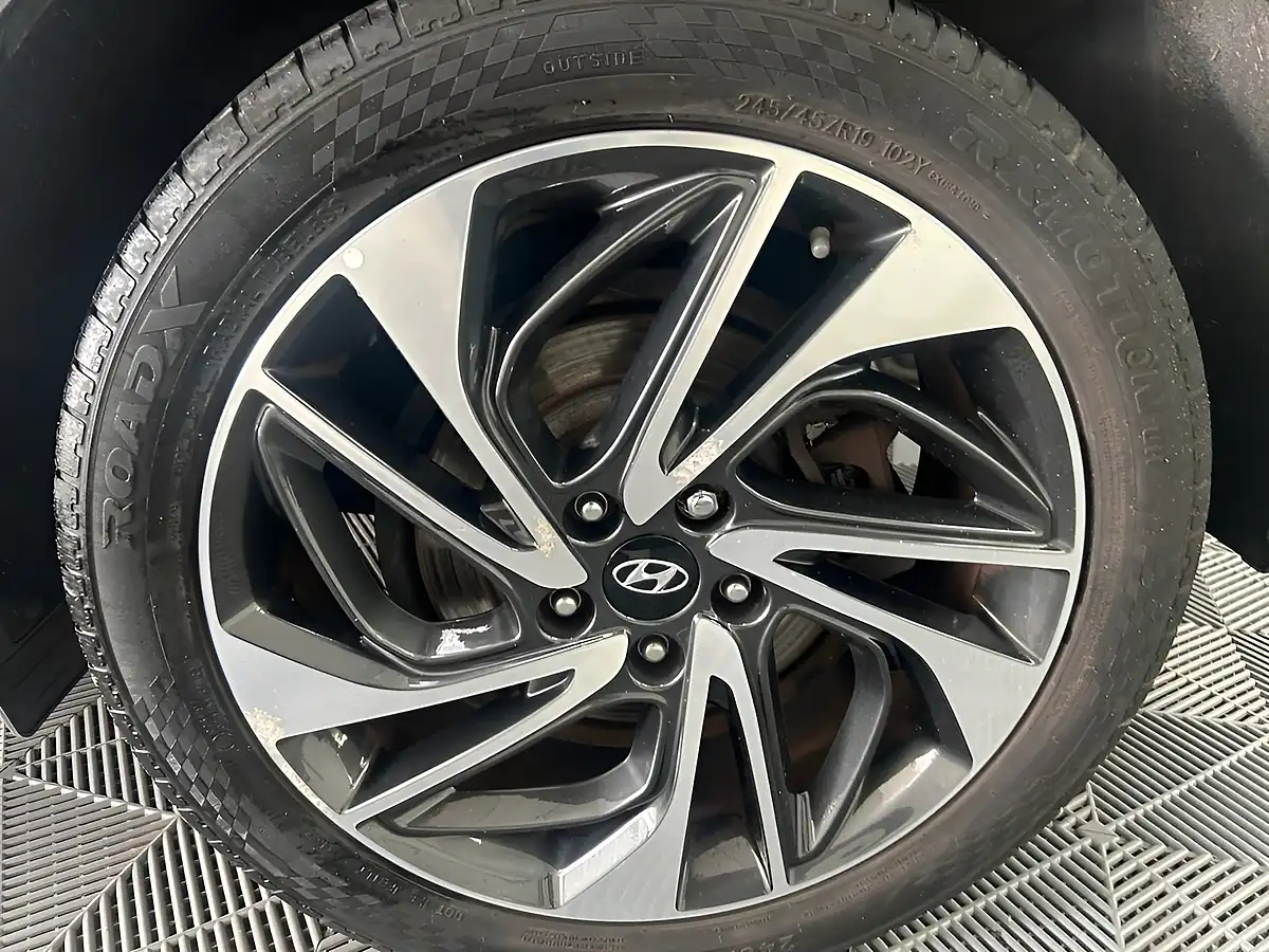 Used 2019 Hyundai Tucson Premium Se Blue - Interior and Exterior details 10