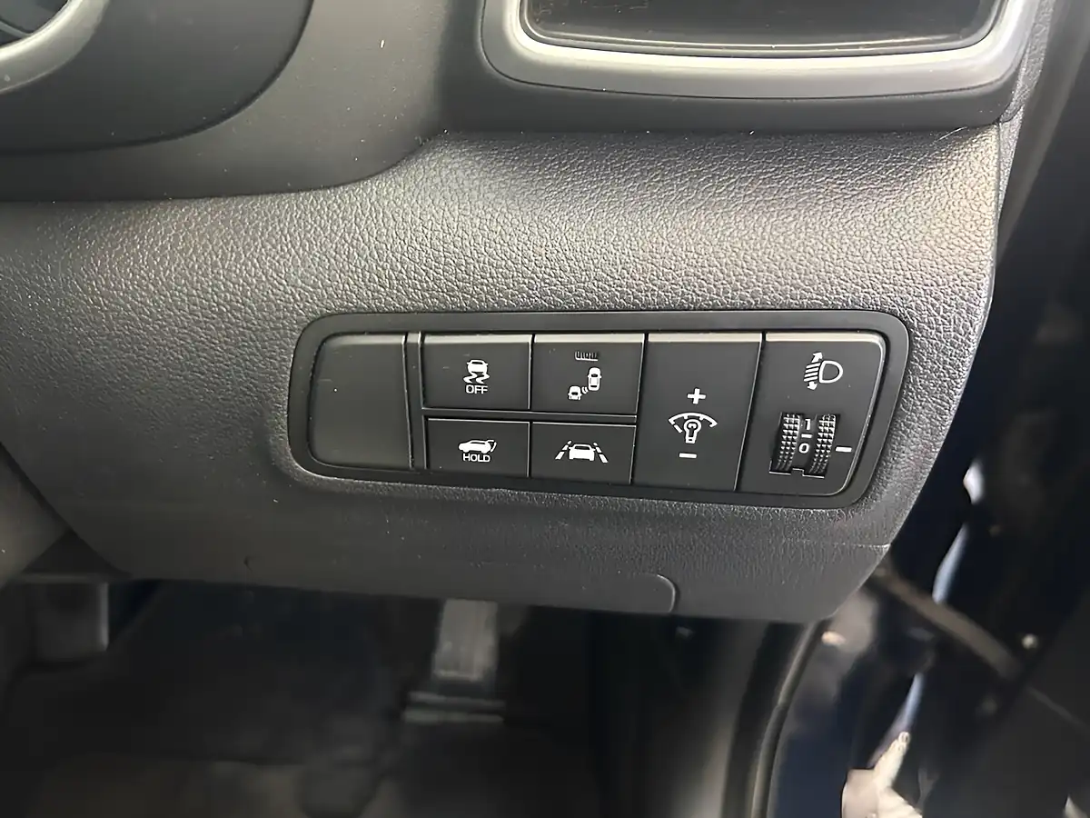 Used 2019 Hyundai Tucson Premium Se Blue - Interior and Exterior details 12