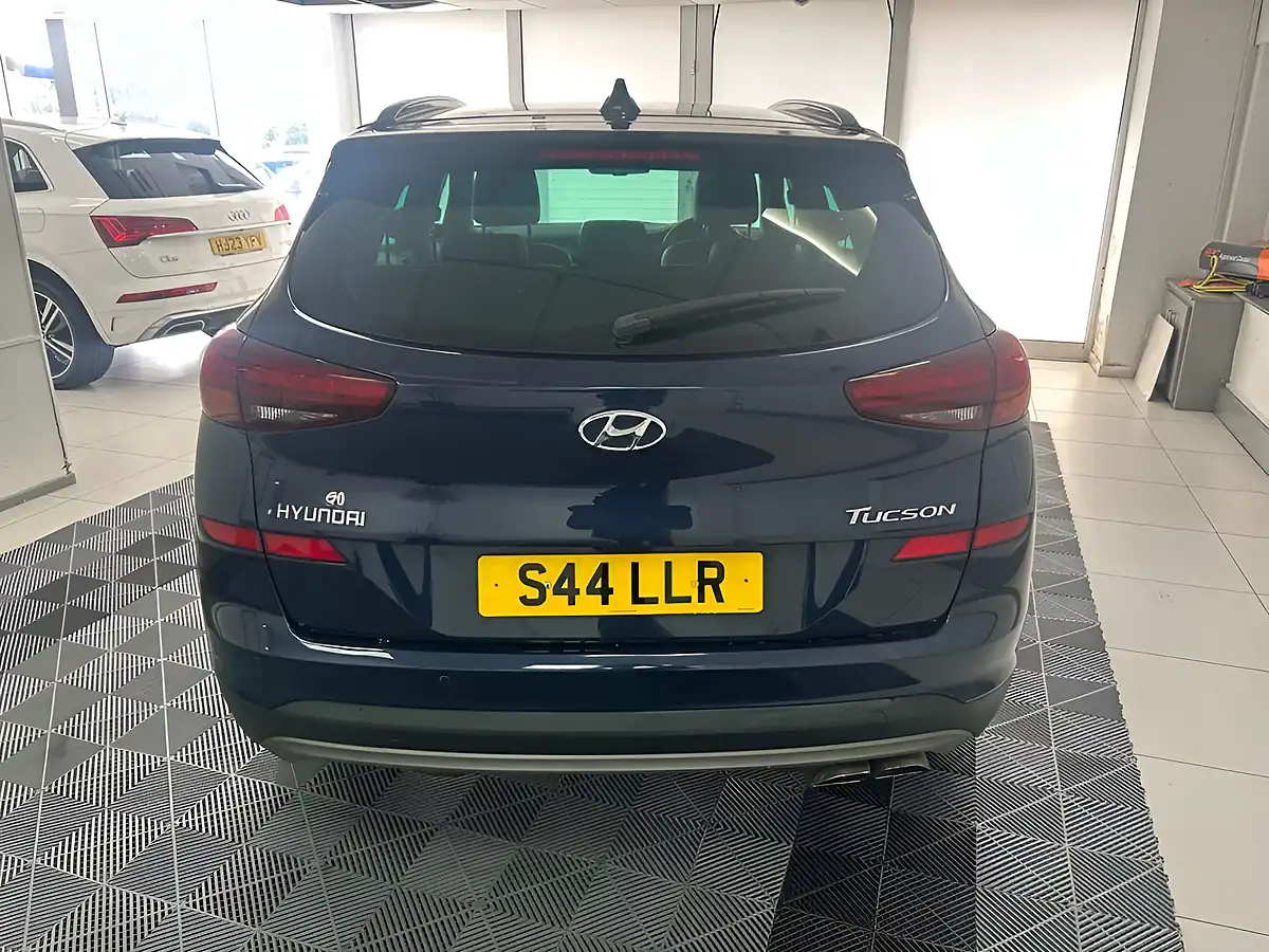 Used 2019 Hyundai Tucson Premium Se Blue - Interior and Exterior details 8