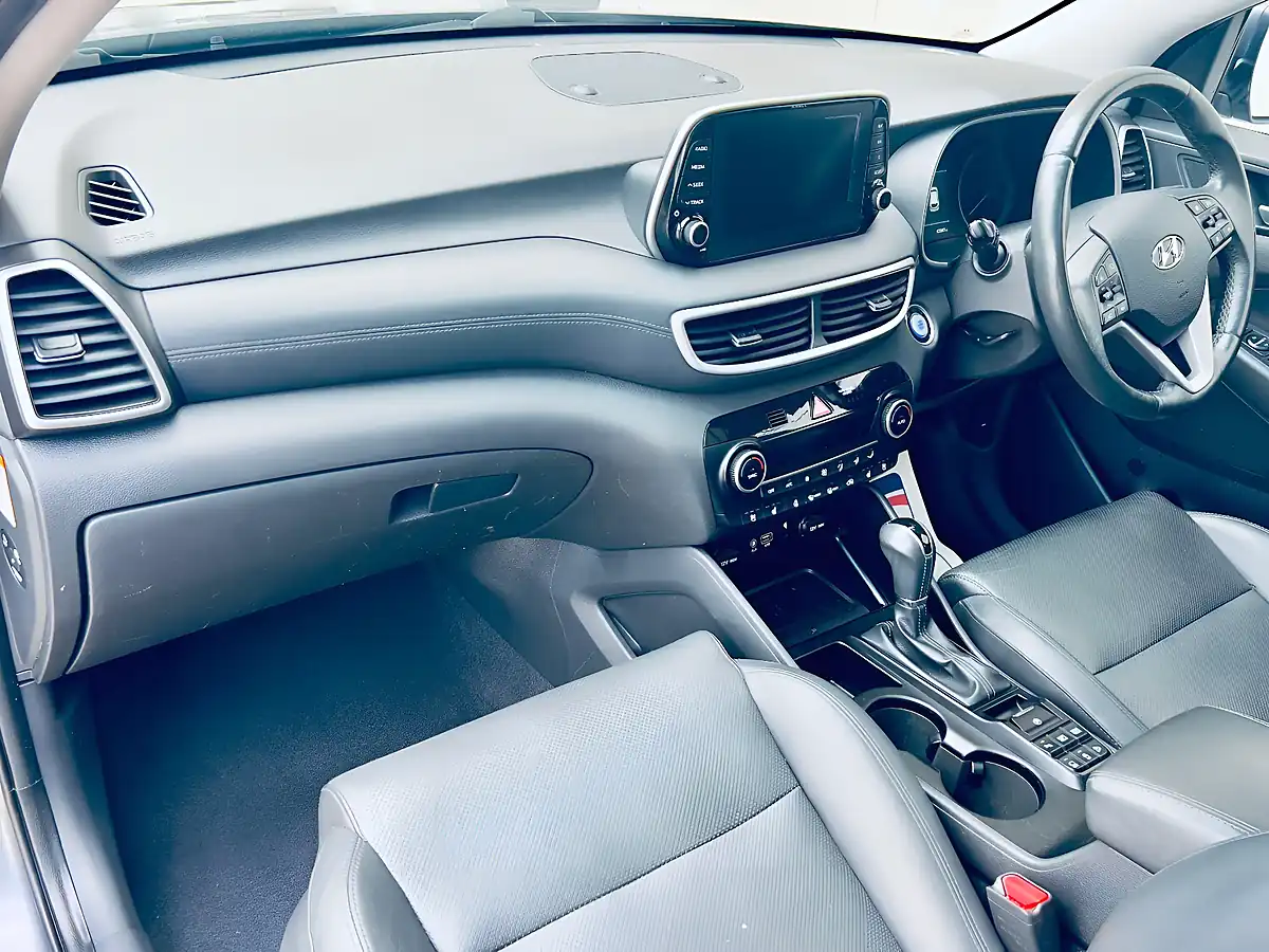 Used 2019 Hyundai Tucson Premium Se Grey - Interior and Exterior details 12