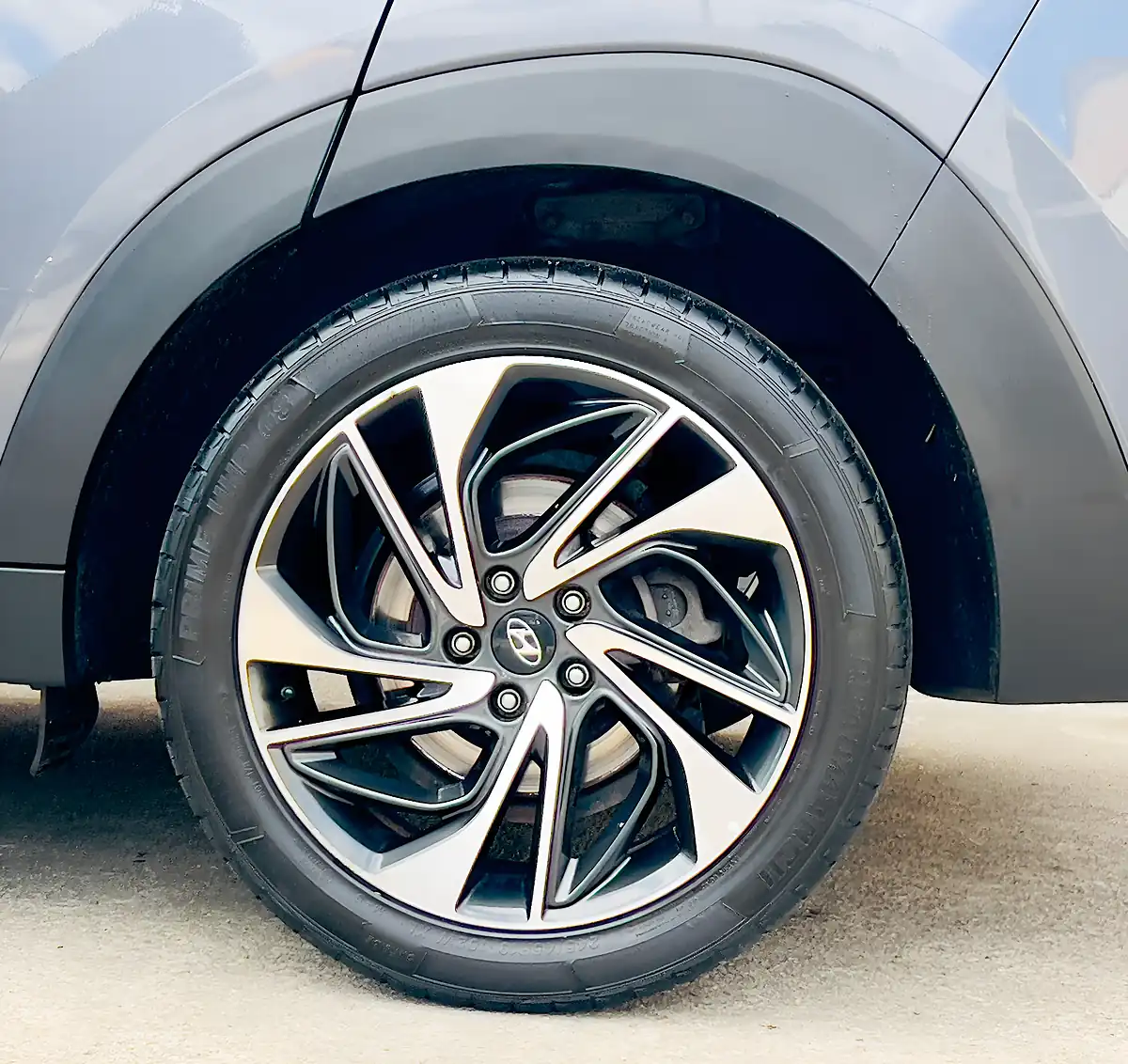 Used 2019 Hyundai Tucson Premium Se Grey - Interior and Exterior details 19