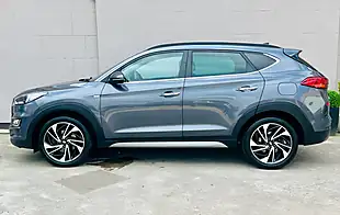 Used 2019 Hyundai Tucson Premium Se Grey - Interior and Exterior details 6