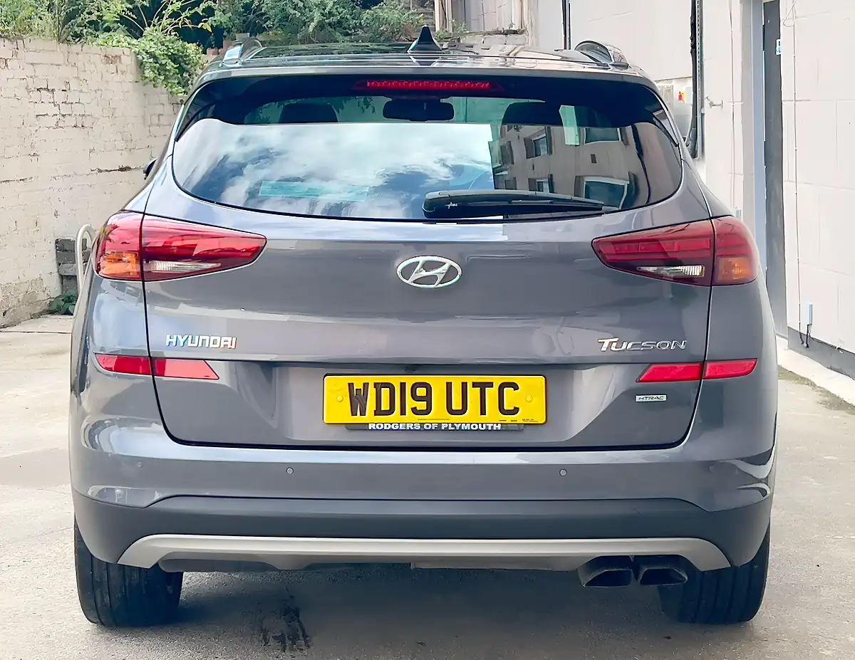 Used 2019 Hyundai Tucson Premium Se Grey - Interior and Exterior details 8