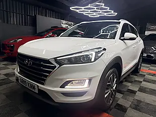Used 2019 Hyundai Tucson Premium White - Interior and Exterior details 10