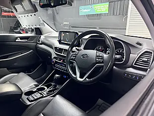 Used 2019 Hyundai Tucson Premium White - Interior and Exterior details 14