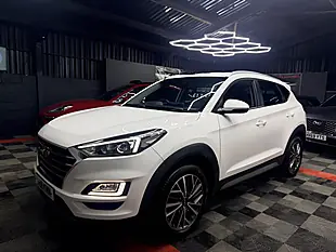 Used 2019 Hyundai Tucson Premium White - Interior and Exterior details 6