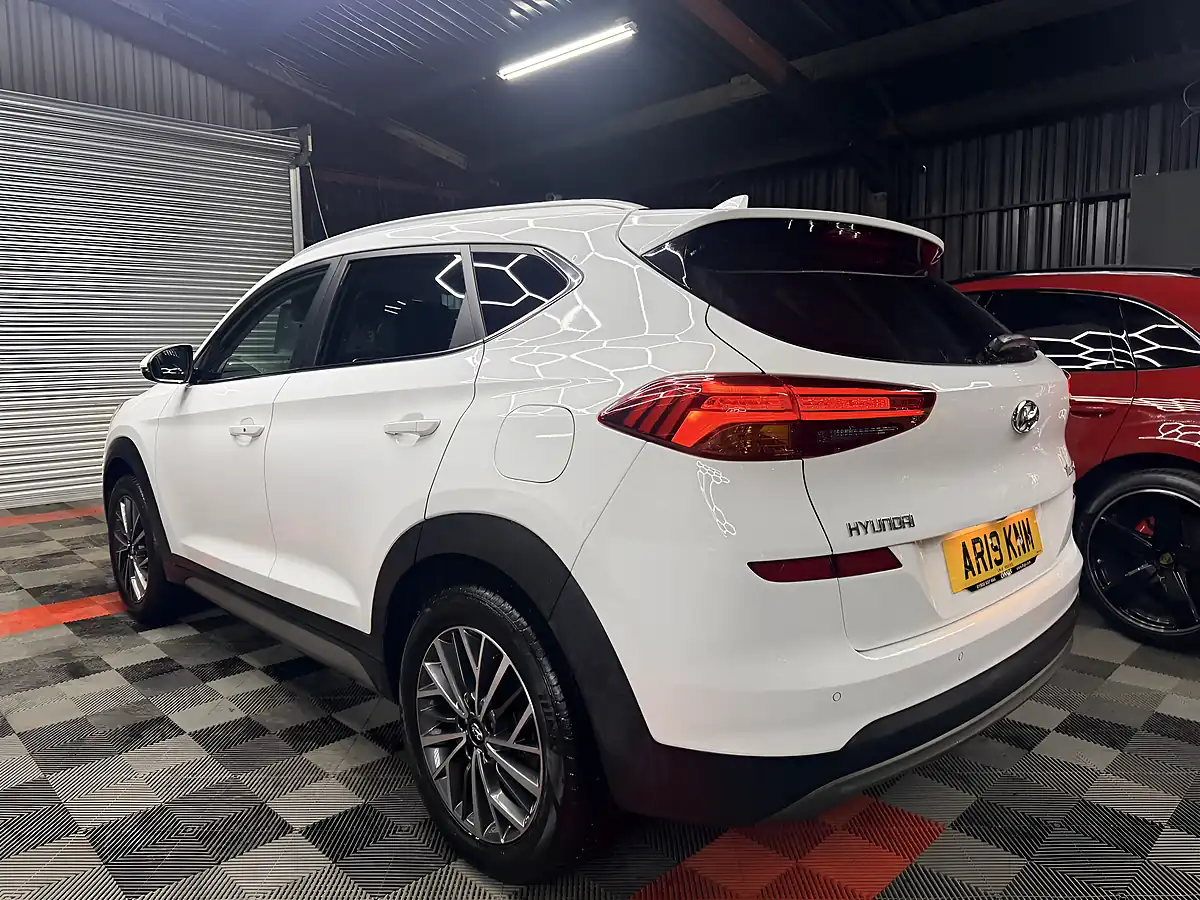 Used 2019 Hyundai Tucson Premium White - Interior and Exterior details 7